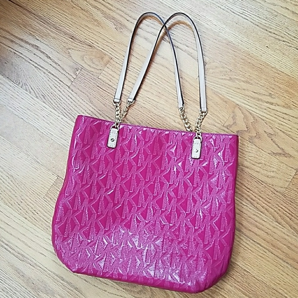 Michael Kors Jet Set Monogram Tote